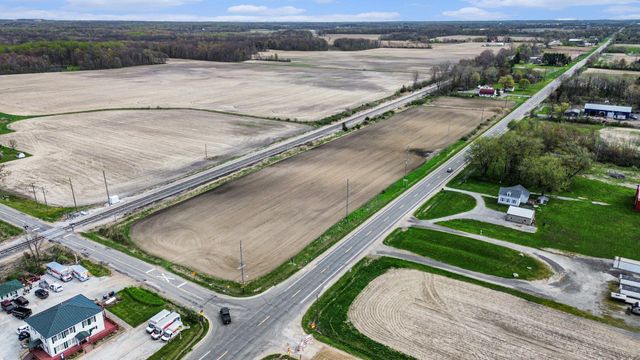 17567 A Lakeside Road, Three Oaks, MI 49128
