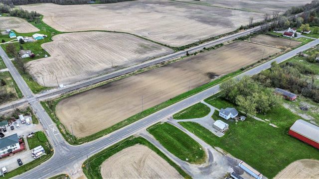 17567 A Lakeside Road, Three Oaks, MI 49128