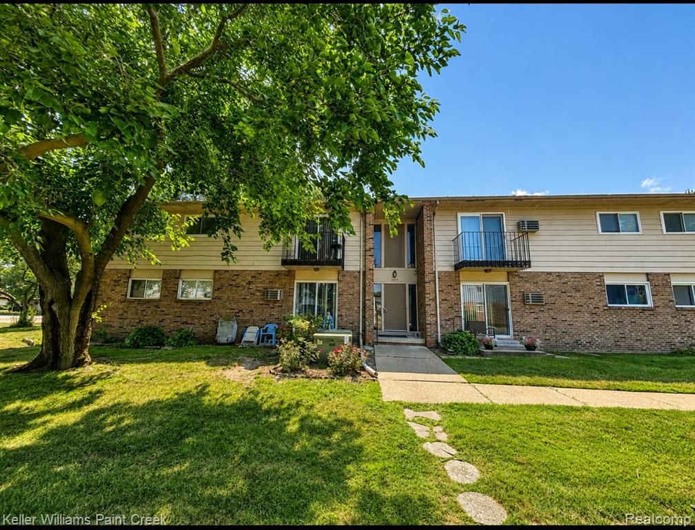 31577 Fraser Drive 2, Fraser, MI 48026