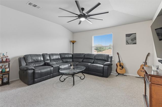 381 Bloomsbury DR, Kyle, TX 78640