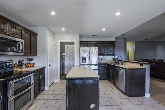 326 Sagebrush Lane, Waxahachie, TX 75165