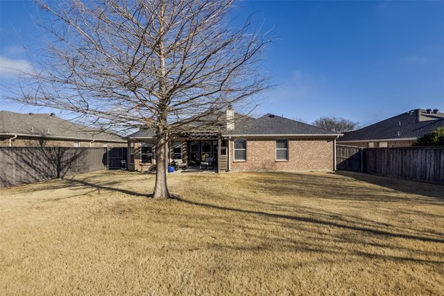 326 Sagebrush Lane, Waxahachie, TX 75165