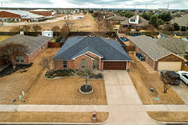326 Sagebrush Lane, Waxahachie, TX 75165