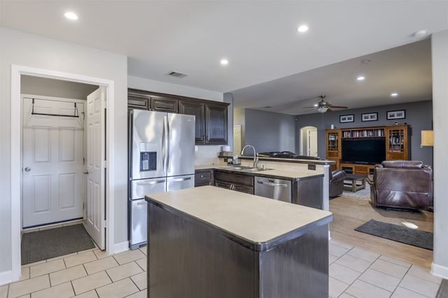 326 Sagebrush Lane, Waxahachie, TX 75165