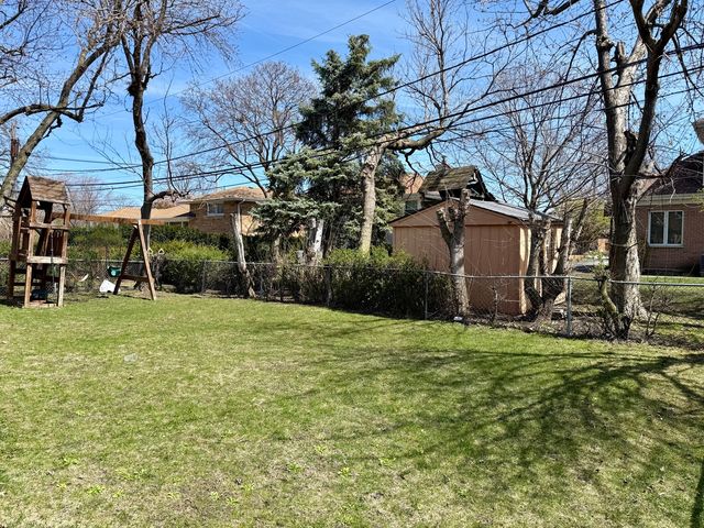 9131 Kilbourn Avenue, Skokie, IL 60076