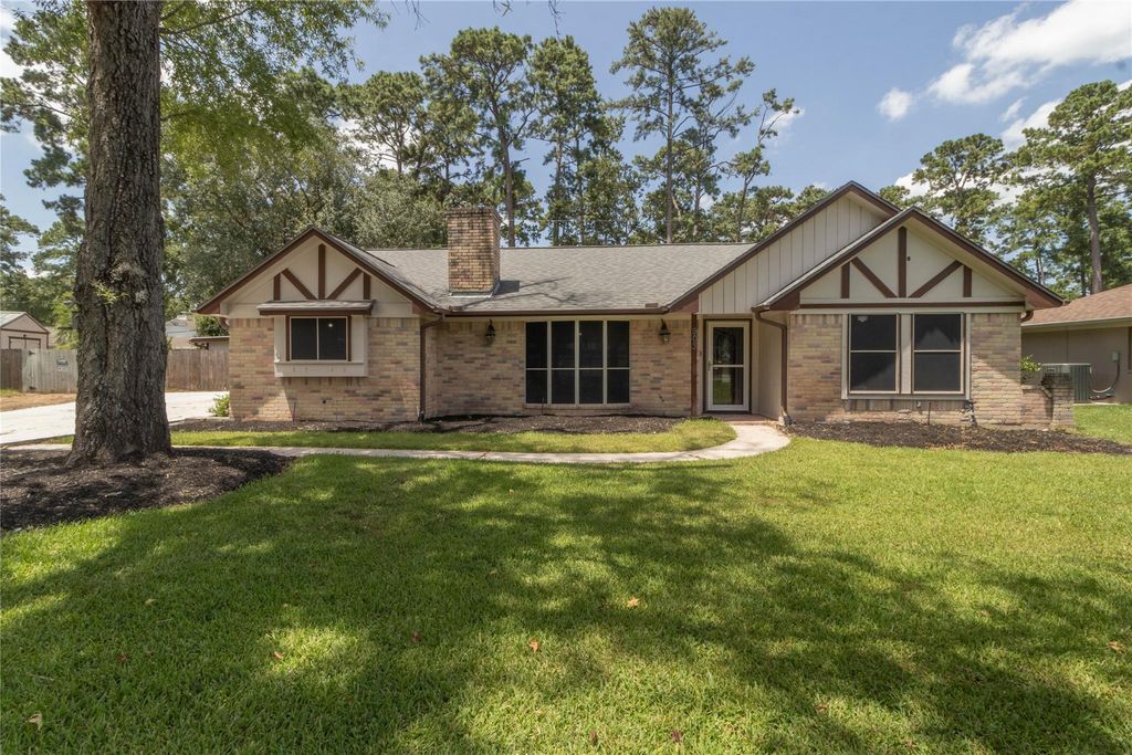 903 Fairway Farms Lane Lane, Houston, TX 77339