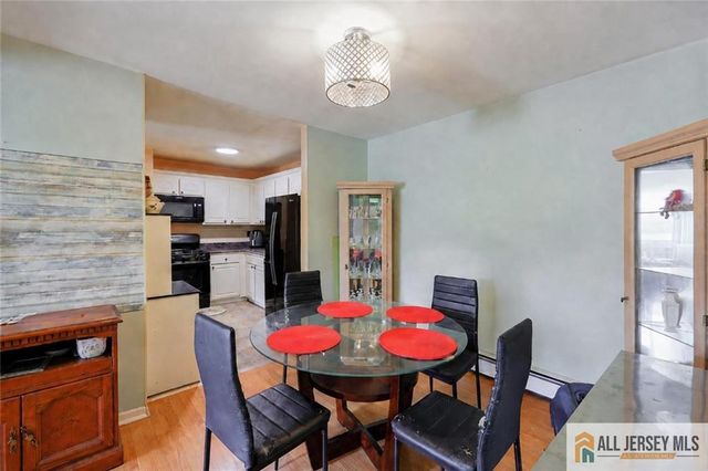621 Cricket Lane 621, Woodbridge Proper, NJ 07095
