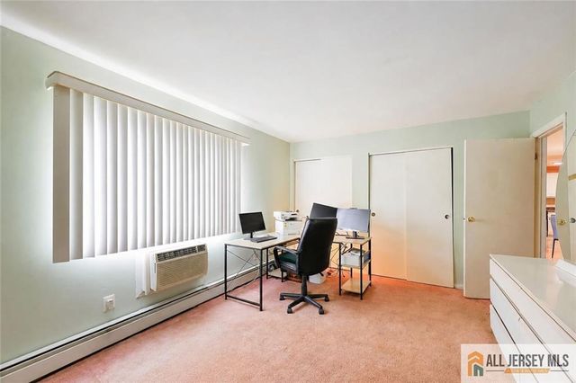 621 Cricket Lane 621, Woodbridge Proper, NJ 07095