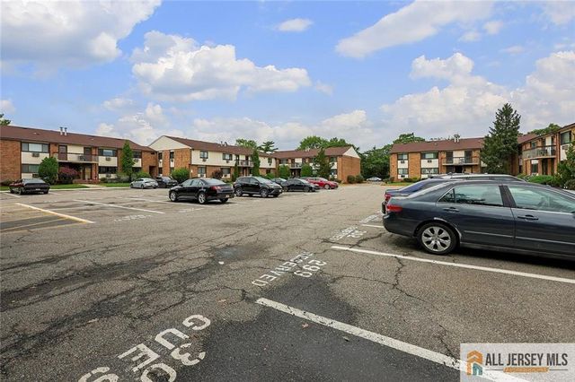 621 Cricket Lane 621, Woodbridge Proper, NJ 07095