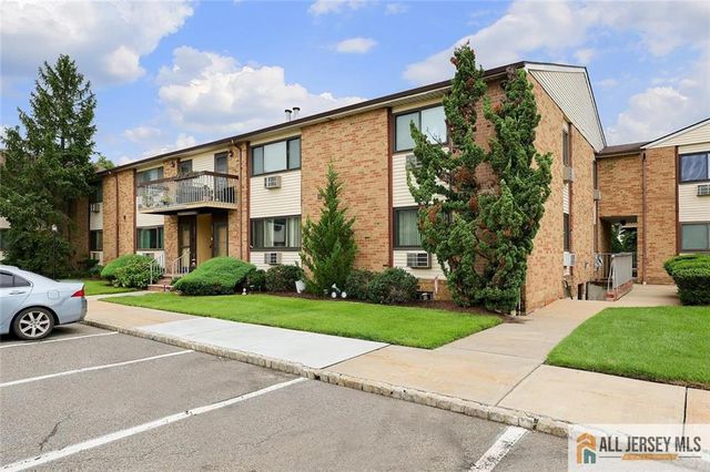 621 Cricket Lane 621, Woodbridge Proper, NJ 07095