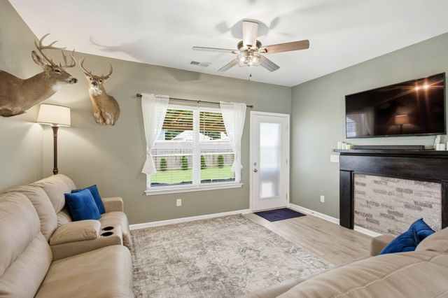 2108 Franks Ct, Columbia, TN 38401