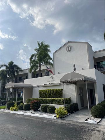 10834 W Clairmont Cir 204, Tamarac, FL 33321