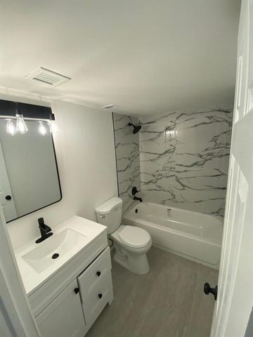 4111 Stirling Road 202, Dania Beach, FL 33314