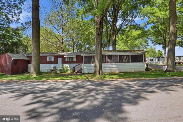 82 MALIBU BLVD, Carlisle, PA 17015