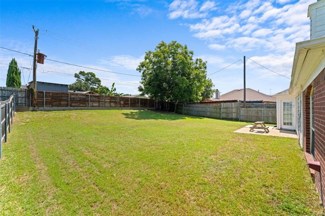 6903 Hawaii Lane, Arlington, TX 76016