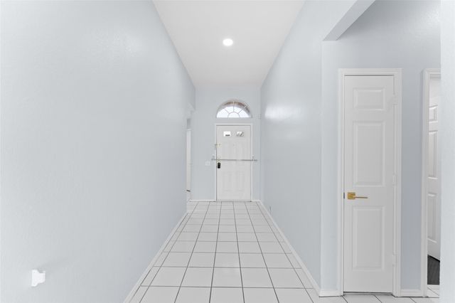 6903 Hawaii Lane, Arlington, TX 76016