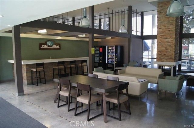 5585 E Pacific Coast HWY 125, Long Beach, CA 90804