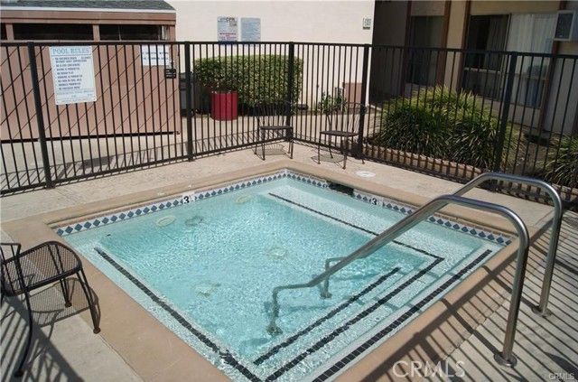 5585 E Pacific Coast HWY 125, Long Beach, CA 90804