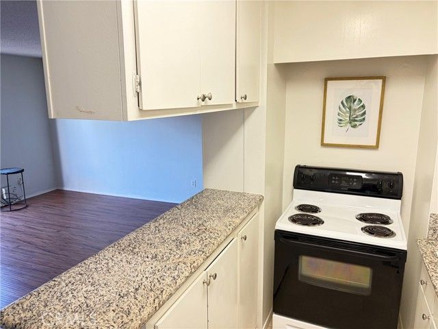 5585 E Pacific Coast HWY 125, Long Beach, CA 90804