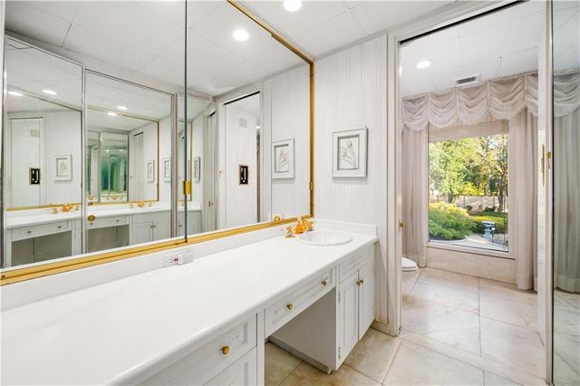 3011 GEORGES Lane, Alexandria, LA 71301