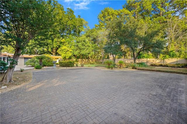3011 GEORGES Lane, Alexandria, LA 71301