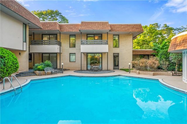 3011 GEORGES Lane, Alexandria, LA 71301
