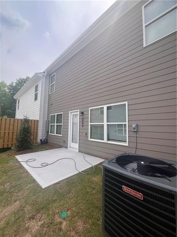 398 Lanier Circle, Woodstock, GA 30189
