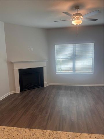 398 Lanier Circle, Woodstock, GA 30189