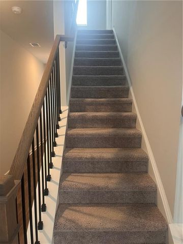 398 Lanier Circle, Woodstock, GA 30189