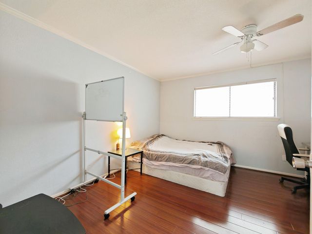 2425 Holly Hall Street B45, Houston, TX 77054