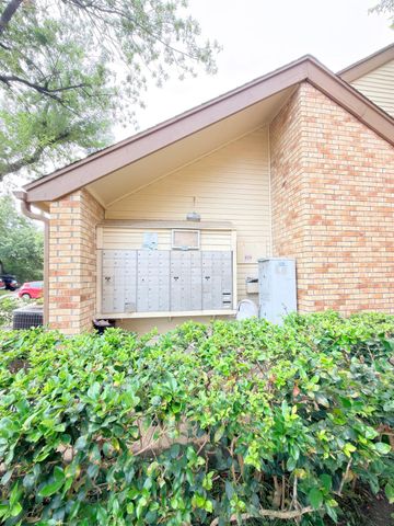 2425 Holly Hall Street B45, Houston, TX 77054