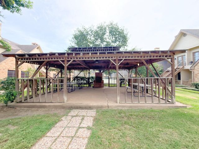 2425 Holly Hall Street B45, Houston, TX 77054