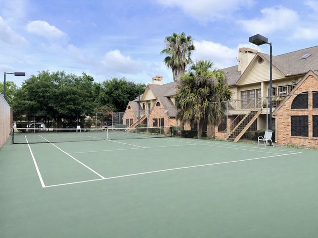 2425 Holly Hall Street B45, Houston, TX 77054