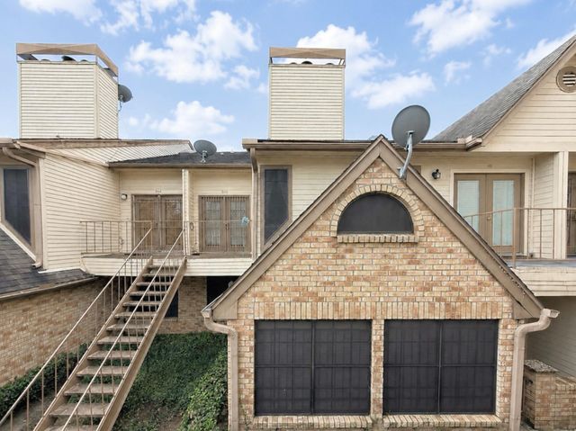 2425 Holly Hall Street B45, Houston, TX 77054