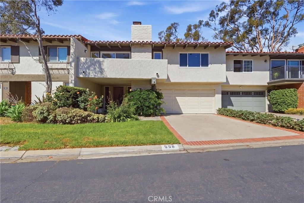 558 Vista Flora, Newport Beach, CA 92660 — exterior
