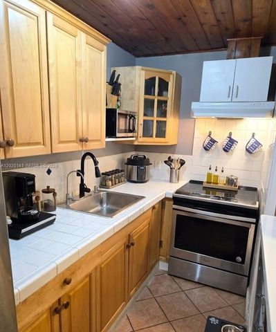 4763 NW 3th St 1, Miami, FL 33126