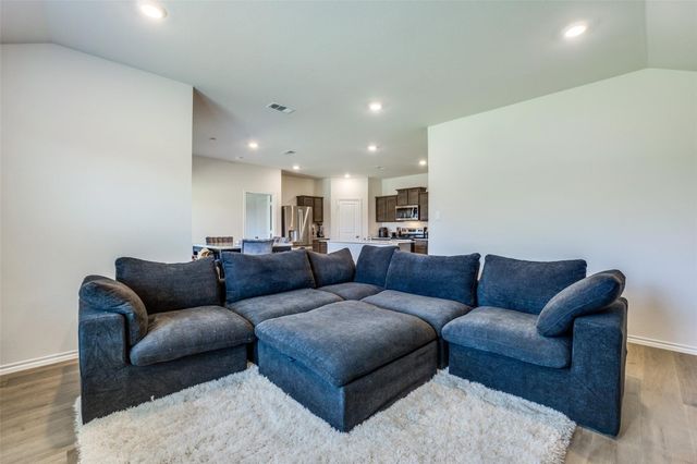 2531 Quiet Oak Lane, Crandall, TX 75114