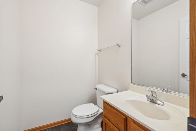 6008 NW 50th Street, Johnston, IA 50131