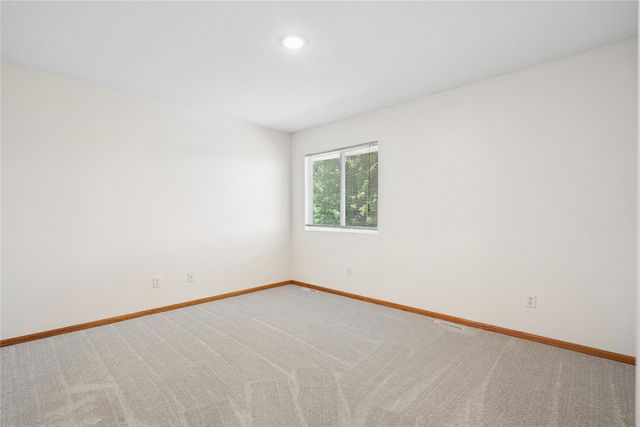 6008 NW 50th Street, Johnston, IA 50131