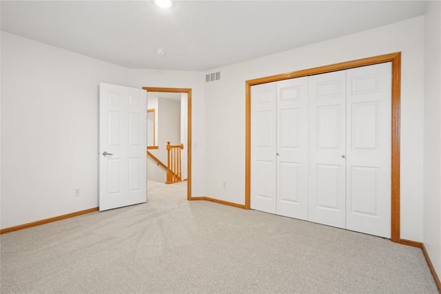 6008 NW 50th Street, Johnston, IA 50131