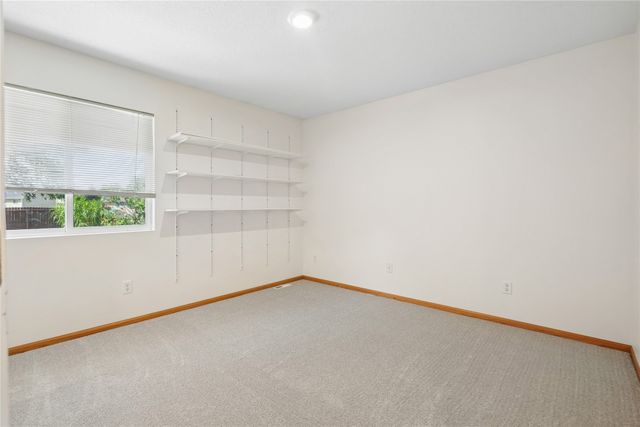 6008 NW 50th Street, Johnston, IA 50131
