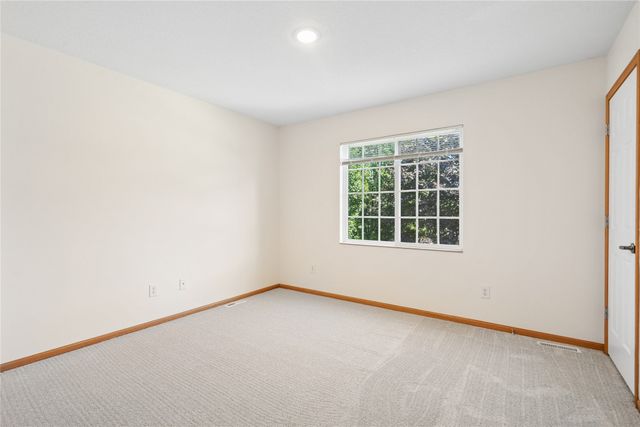 6008 NW 50th Street, Johnston, IA 50131