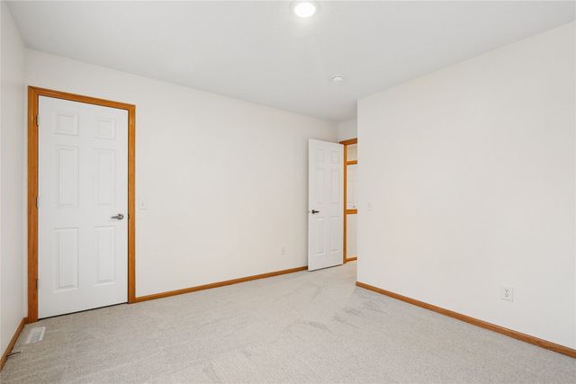 6008 NW 50th Street, Johnston, IA 50131