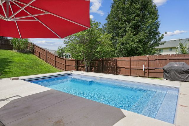 6008 NW 50th Street, Johnston, IA 50131