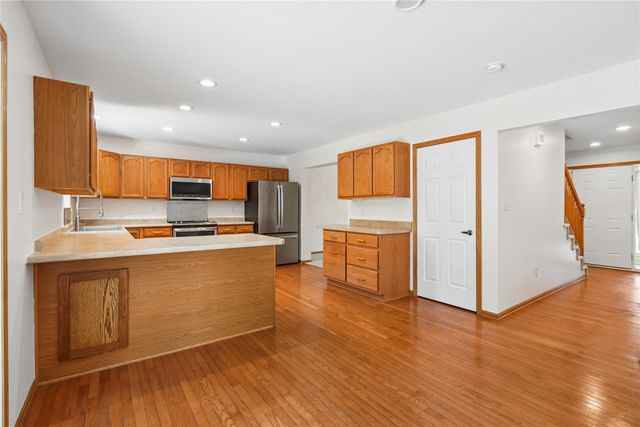 6008 NW 50th Street, Johnston, IA 50131