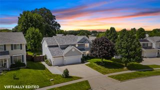 6008 NW 50th Street, Johnston, IA 50131
