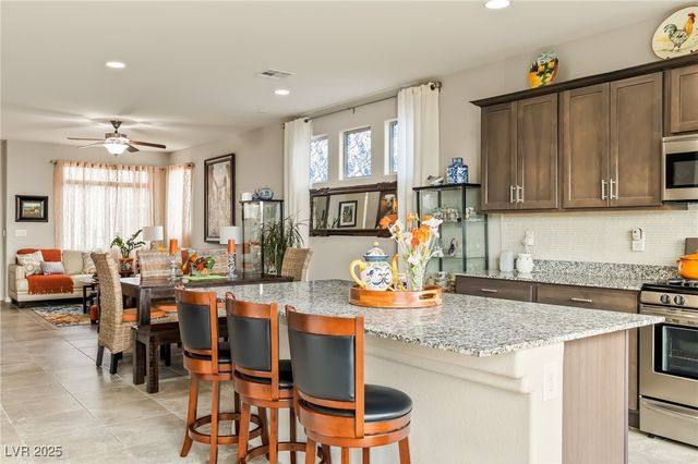 2061 Alki Beach Avenue, Laughlin, NV 89029