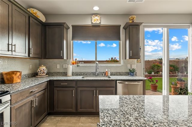 2061 Alki Beach Avenue, Laughlin, NV 89029