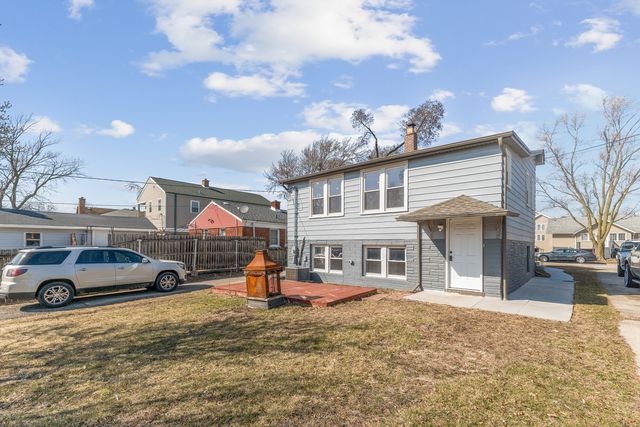 7907 46th Street, Lyons, IL 60534
