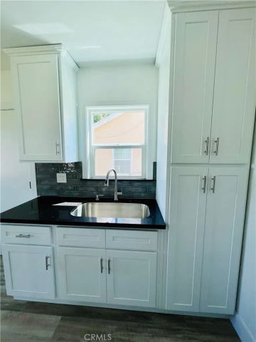 425 Grand Ave, Colton, CA 92324